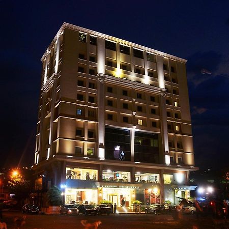 Hotel De Sovrani à Calcutta Extérieur photo